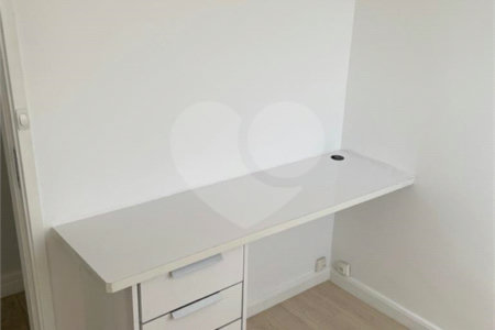Apartamento à venda com 3 quartos, sendo 1 suíte, em Jardim Belaura, São Paulo, SP