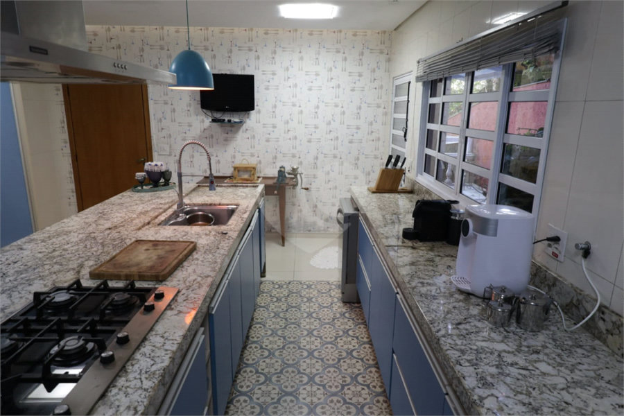 Casa à venda com 3 suítes no condomínio Parque Imperial da Cantareira, Mairiporã - SP