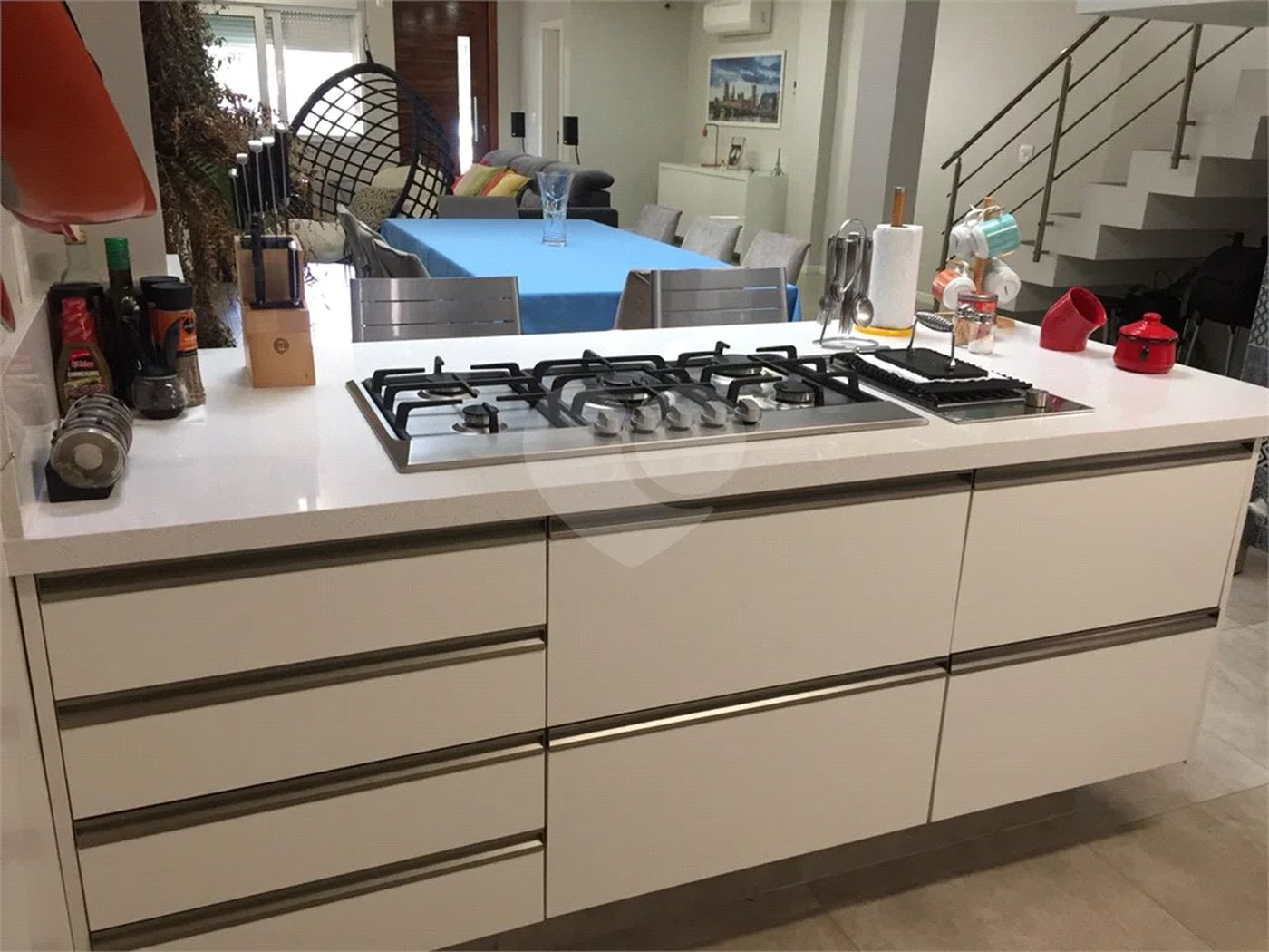 Sobrado à venda com 3 quartos, sendo 1 suíte, em Alto da Boa Vista, São Paulo, SP