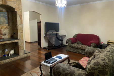 Casa à venda com 4 quartos, sendo 1 suíte, em Jardim Rincão, Arujá, SP