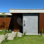 Casa à venda com 4 suítes no condomínio Florais da Mata, Várzea Grande - MT