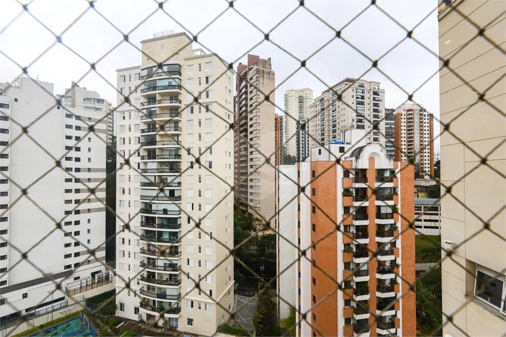 Cobertura à venda ou para alugar com 3 suítes em Vila Suzana, São Paulo, SP