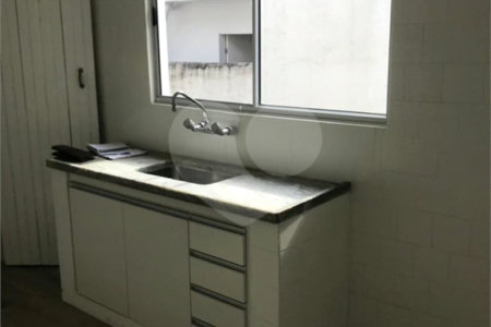 Casa à venda com 3 quartos, sendo 1 suíte,  em Vila Olímpia, São Paulo, SP