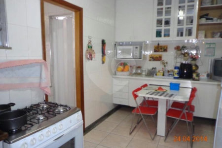 Apartamento à venda com 3 quartos, sendo 1 suíte, em Aclimação, São Paulo, SP