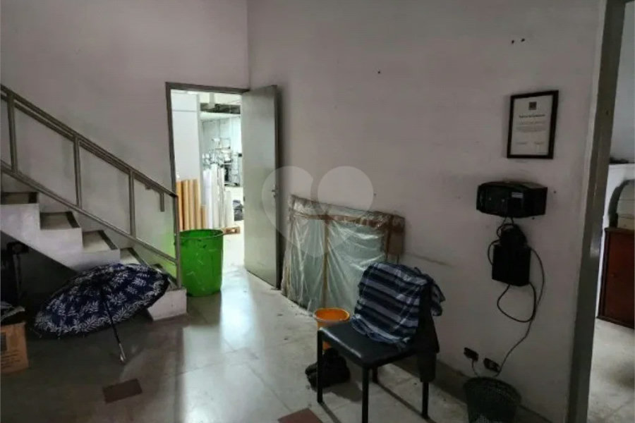 Excelente Galpão de 1.000 M² divididos em dois pavimentos de 500 M²