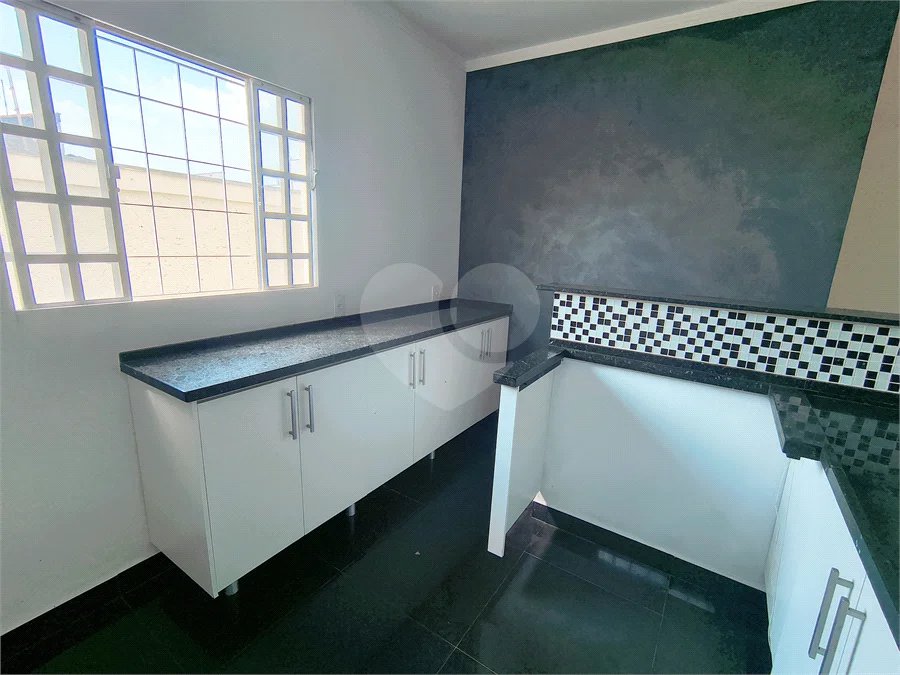 Casa com Suíte Master, Closet, Piscina e Espaço Gourmet Próxima ao Parque Ecológico- 03 quartos -com quintal