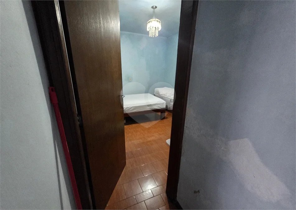 Casa térrea, 2 dormitórios com salão comercial Jd. Nova São Carlos