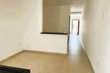Sobrado novo à venda, 100m com 3 quartos, 1 suíte e 2 vagas no Butantã próximo a USP