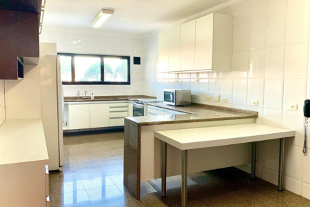 Apartamento à venda com 4 suítes em Jardim Marajoara, São Paulo, SP