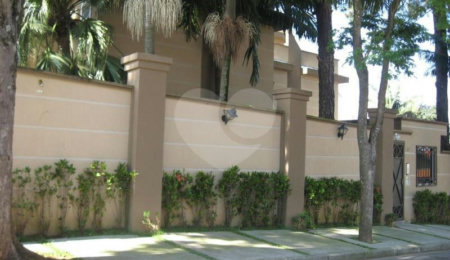 Casa à venda com 3 quartos, sendo 1 suíte,  no condomínio Algarve Residencial, São Paulo - SP