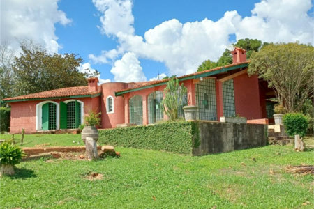 Chácara à venda com 3 quartos, sendo 1 suíte,  em Do Carmo (canguera), São Roque, SP