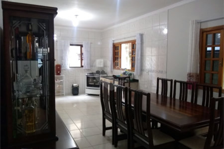 Casa à venda com 3 suítes em Jardim Adriana, Guarulhos, SP