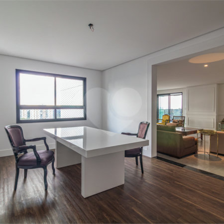 Apartamento à venda com 4 suítes em Jardim Marajoara, São Paulo, SP