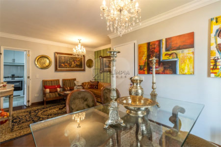 Apartamento à venda com 3 quartos, sendo 2 suítes, em Campo Belo, São Paulo, SP
