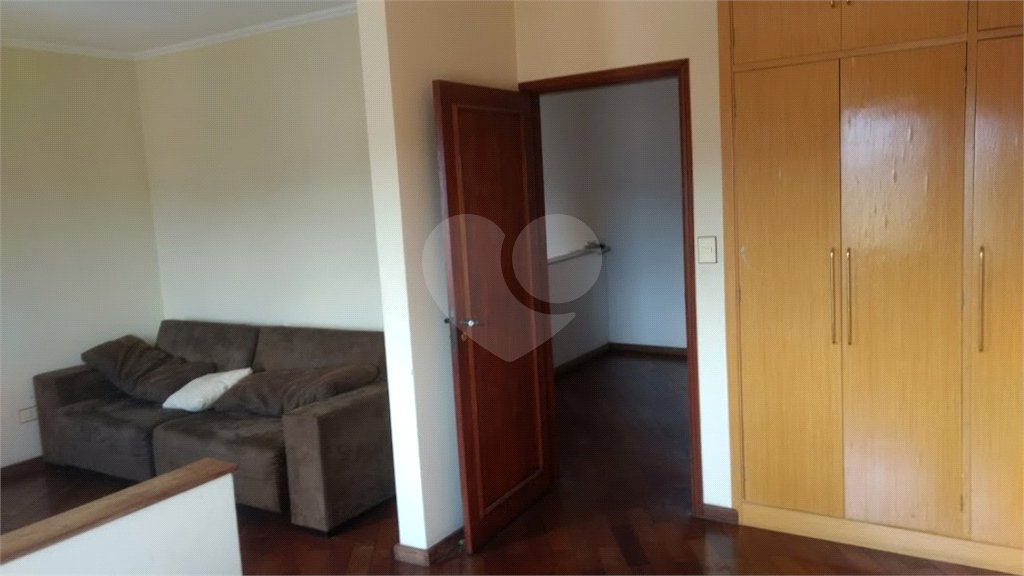 Sobrado à venda com 4 quartos, sendo 2 suítes, em Tremembé, São Paulo, SP