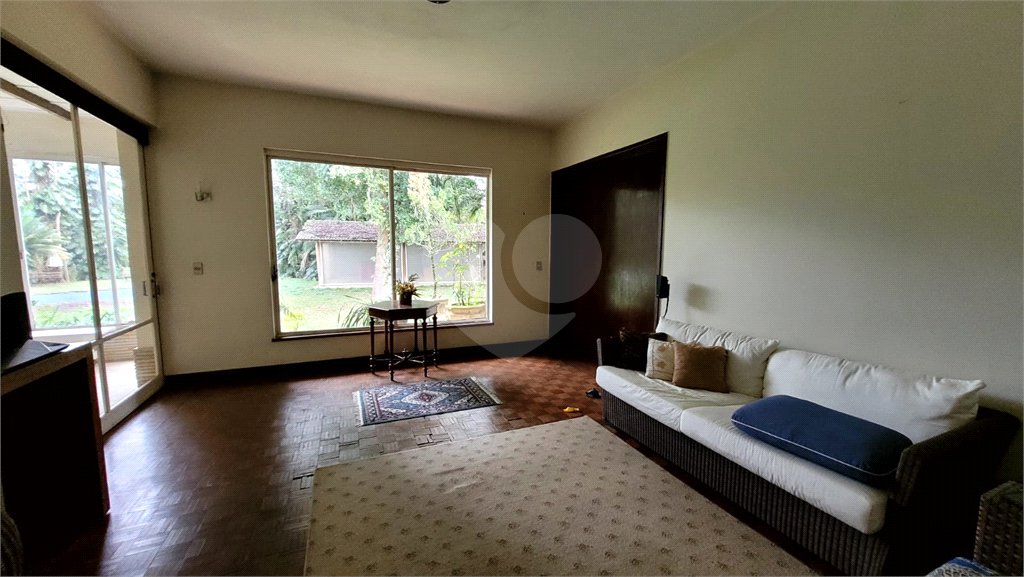 Casa à venda com 4 suítes no condomínio Chácara Flora, São Paulo - SP