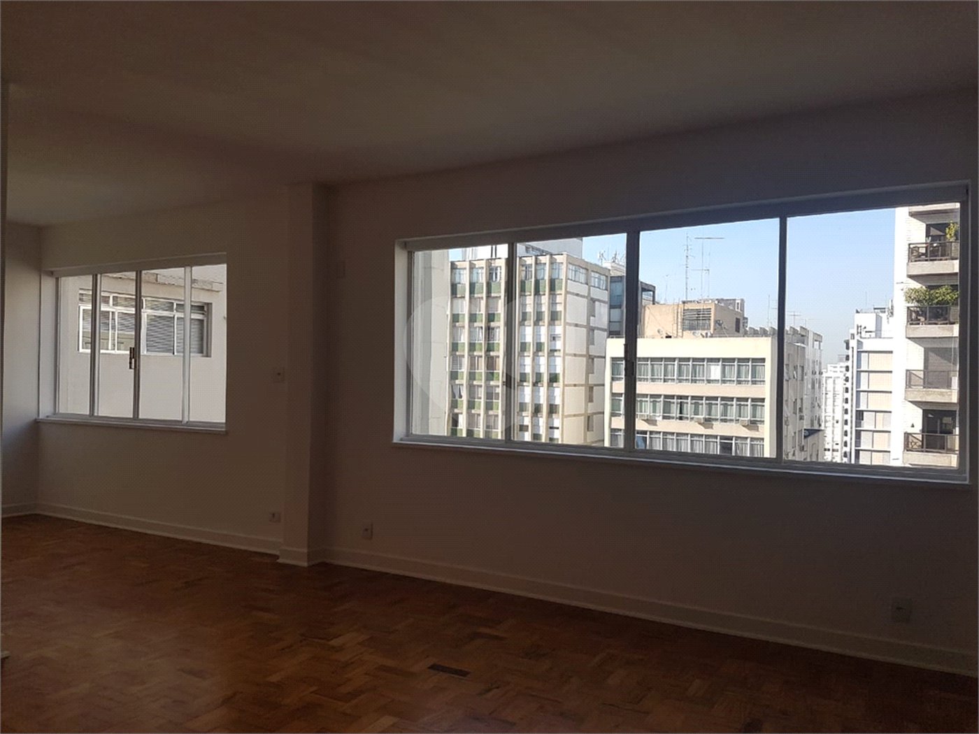 Apartamento à venda com 3 quartos, sendo 1 suíte, em Jardim Paulista, São Paulo, SP