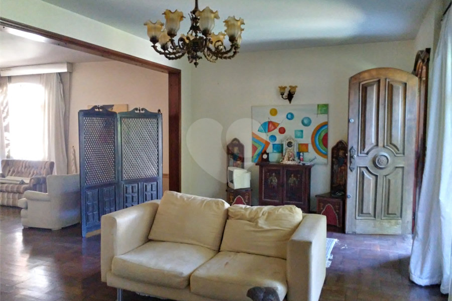 Casa à venda com 5 quartos, sendo 2 suítes, em Tremembé, São Paulo, SP