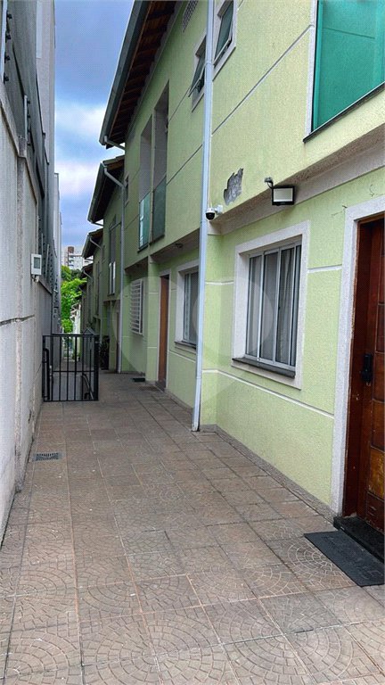 Casa à venda ou para alugar com 3 quartos, sendo 2 suítes,  no condomínio Residencial Erika, São Paulo - SP