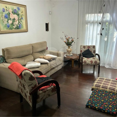 Casa à venda com 3 suítes em Jardim Colombo, São Paulo, SP