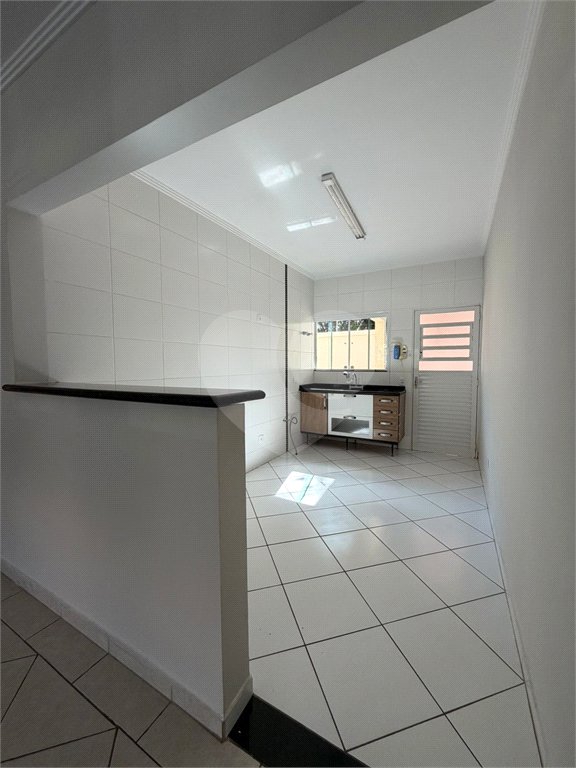 Casa à venda com 3 quartos, sendo 1 suíte, no condomínio Bela Vita, Atibaia - SP