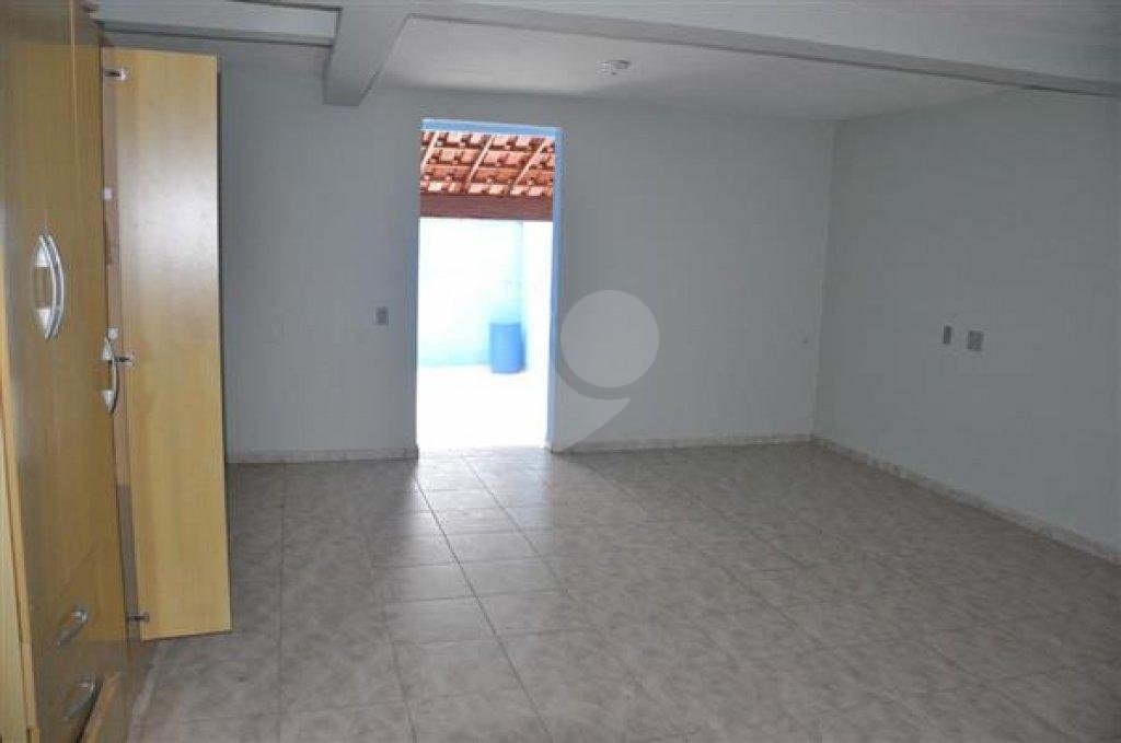Sobrado à venda com 3 suítes em Jardim Vila Galvão, Guarulhos, SP