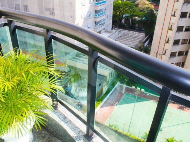 Apartamento à venda com 4 quartos, sendo 2 suítes,  em Campo Belo, São Paulo, SP