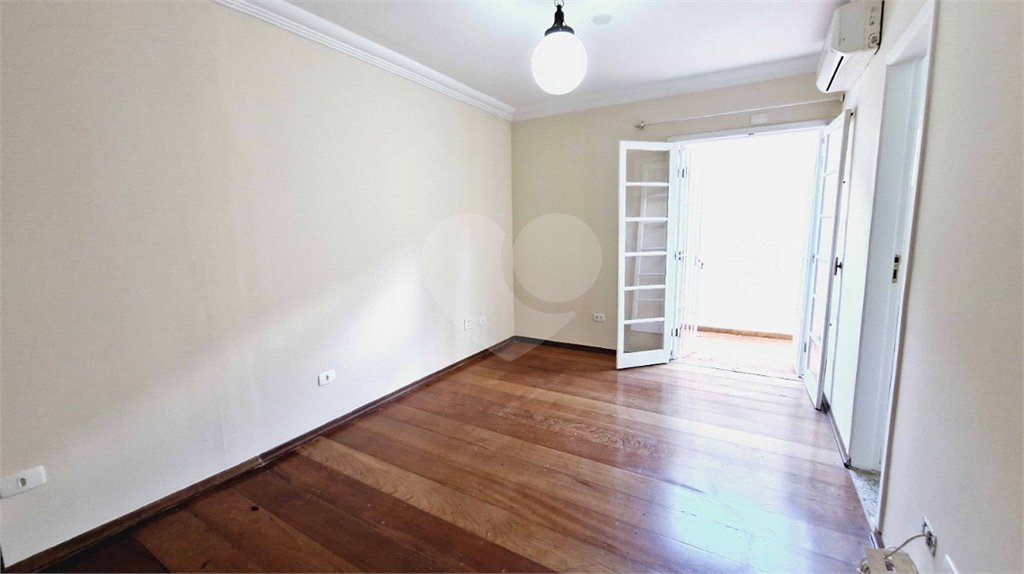 Casa à venda com 4 suítes no condomínio Jardim Vitória Régia, São Paulo - SP