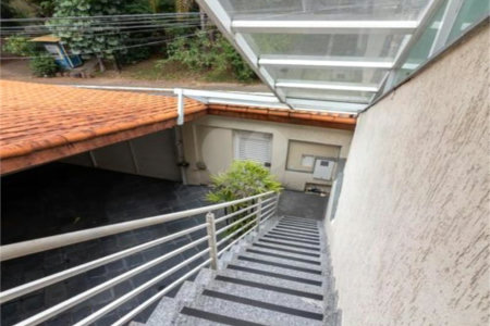 Sobrado à venda com 3 suítes em Jardim Franca, São Paulo, SP