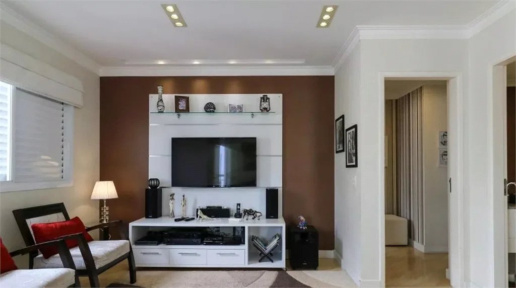 Apartamento à venda com 3 suítes em Vila Ipojuca, São Paulo, SP