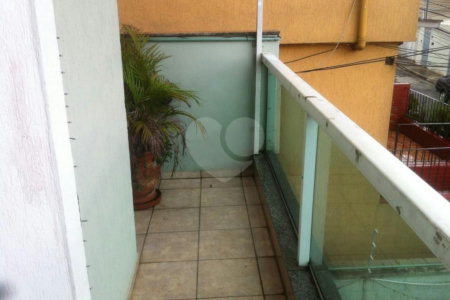 Sobrado à venda com 3 quartos, sendo 1 suíte, em Vila Nivi, São Paulo, SP