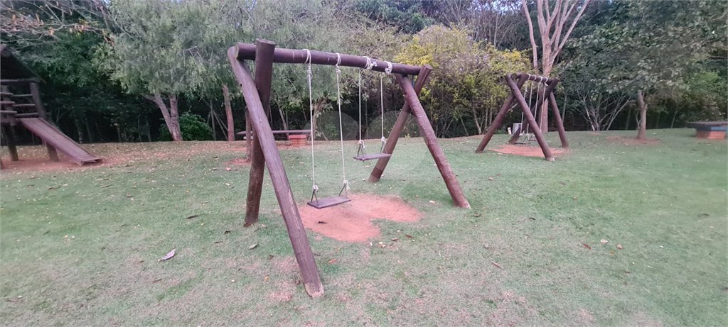 Casa à venda com 3 suítes no condomínio Lago da Serra, Araçoiaba da Serra - SP