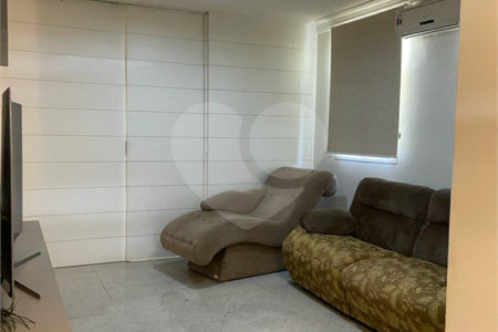 Casa à venda com 3 suítes no condomínio Angelo Vial, Sorocaba - SP
