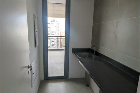 Apartamento à venda com 3 quartos, sendo 2 suítes, em Jardim das Acácias, São Paulo, SP