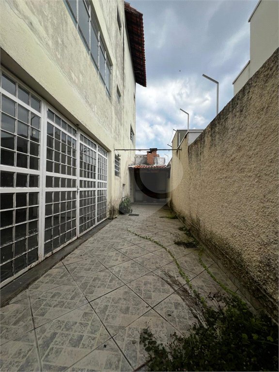 Sobrado à venda com 6 quartos, sendo 4 suítes,  em Vila Oliveira, Mogi das Cruzes, SP