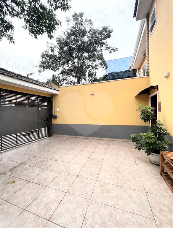 Sobrado à venda com 3 quartos, sendo 1 suíte, em Campo Grande, São Paulo, SP