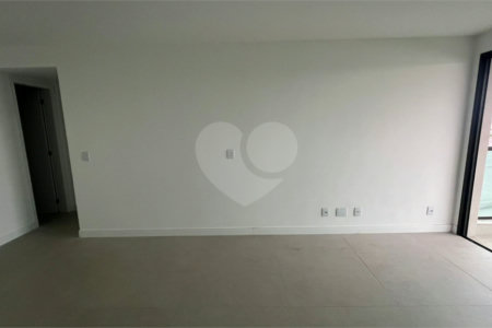 Apartamento à venda com 2 quartos, sendo 1 suíte, em Nova São Pedro, São Pedro da Aldeia, RJ