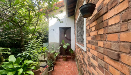 Casa à venda com 3 quartos em Horto, São Paulo, SP