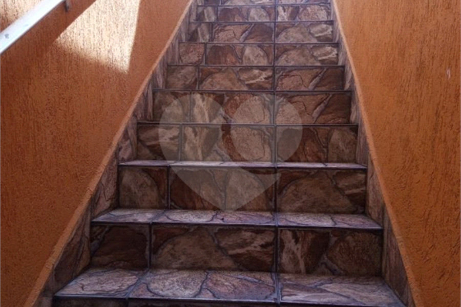 Sobrado à venda com 3 quartos em Vila Santa Maria, São Paulo, SP