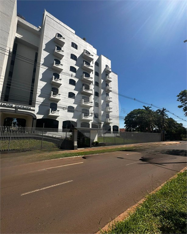 Apartamento à venda com 2 quartos, sendo 1 suíte, no Centro, Ponta Porã, MS