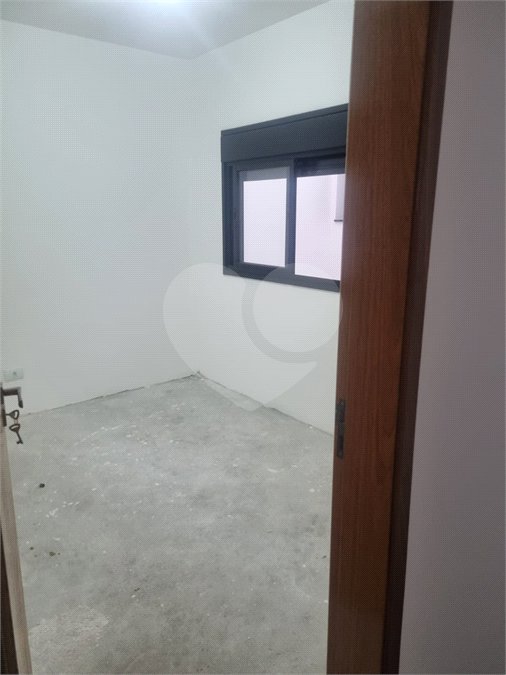 Sobrado à venda com 3 quartos, sendo 1 suíte, em Vila São Paulo, São Paulo, SP