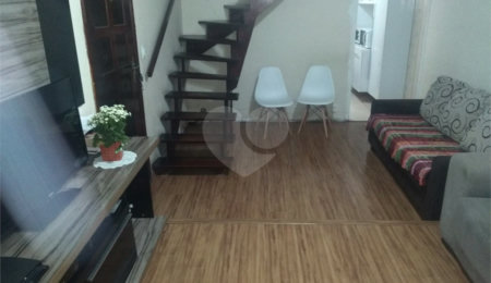 Sobrado à venda com 2 quartos em Tremembé, São Paulo, SP