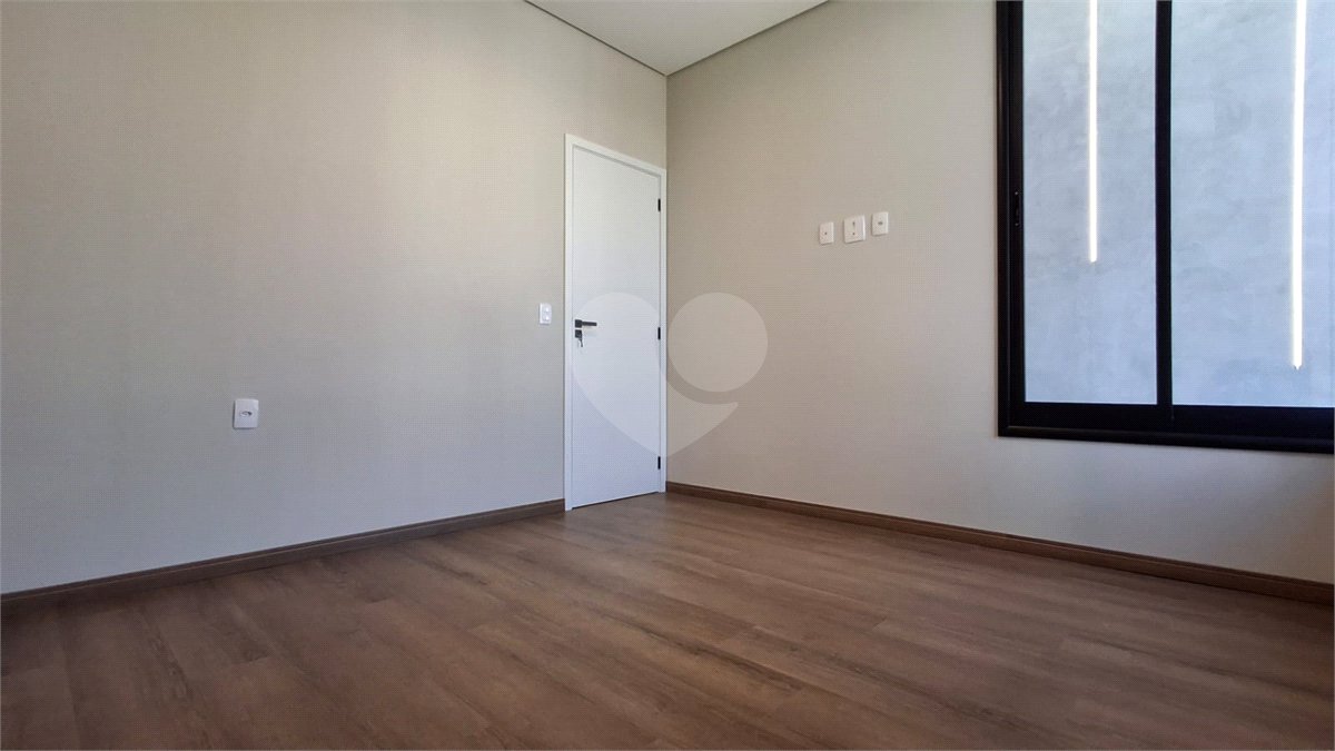 Casa à venda com 3 quartos, sendo 1 suíte, no condomínio Jardim Residencial Villagio Ipanema I, Sorocaba - SP
