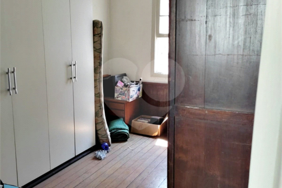 Casa Térrea à venda com 3 quartos em Horto, São Paulo, SP