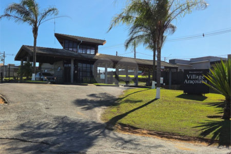 Terreno à venda no condomínio Village Araçoiaba, Araçoiaba da Serra - SP