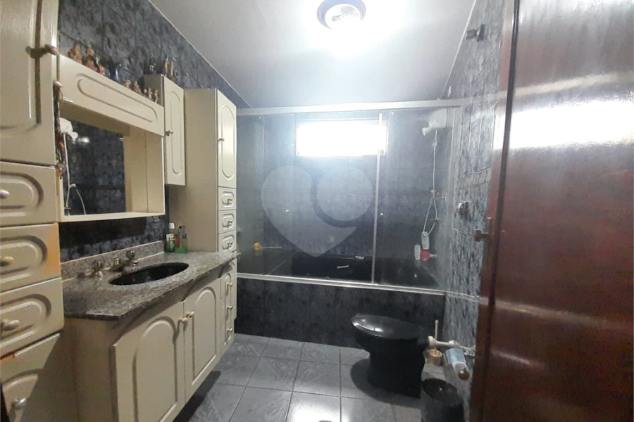 Sobrado à venda com 4 quartos, sendo 1 suíte,  em Saúde, São Paulo, SP