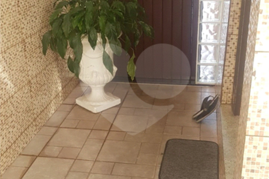 Sobrado à venda com 3 quartos, sendo 1 suíte, em São João Clímaco, São Paulo, SP