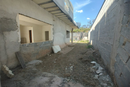 Terreno 810 metros à venda em Atibaia com projeto aprovado exclusivo de alto padrão com construção inacabada