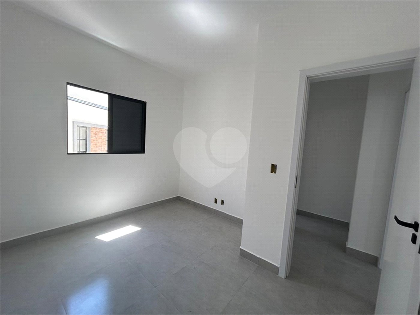 Casa de Vila à venda com 2 quartos em Jardim Europa, Sorocaba, SP