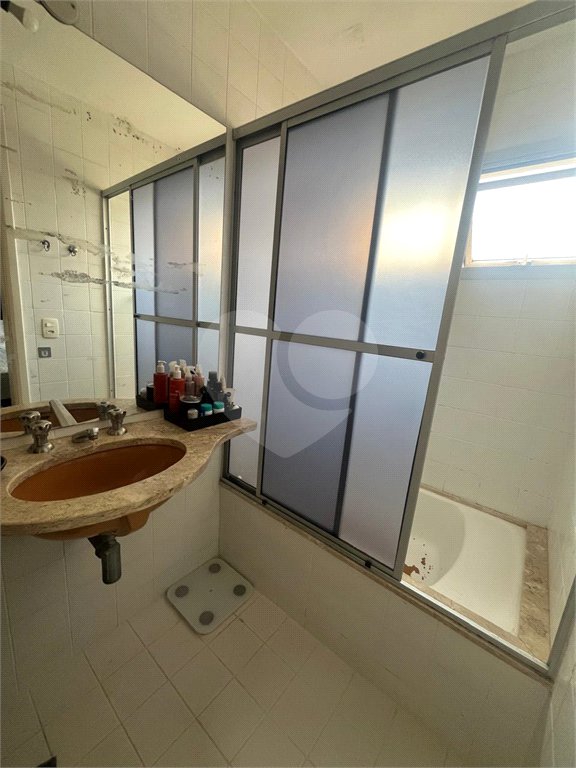 Apartamento à venda com 3 quartos, sendo 1 suíte, em Vila Olímpia, São Paulo, SP